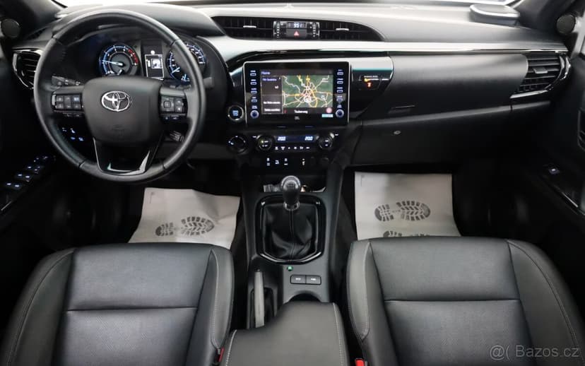 Toyota Hilux 2.8 D-4D 4x4 Invincible 150kw