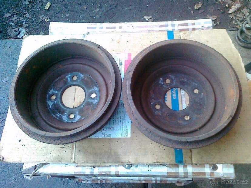 Ford Sierra, Siera 2.0 DOHC - orig. Ford náhradní díly