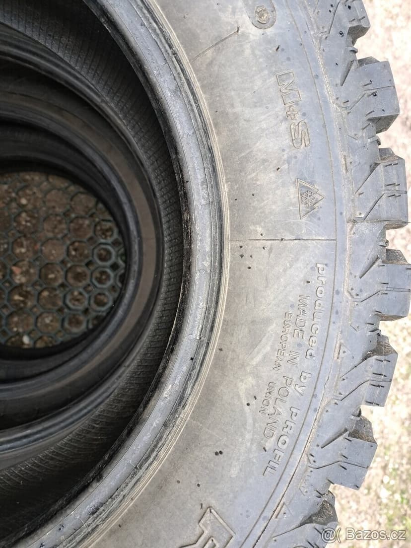 Offroad pneu 205/70 r16