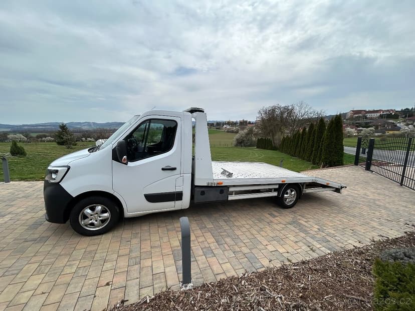 Renault Master - odtahovka