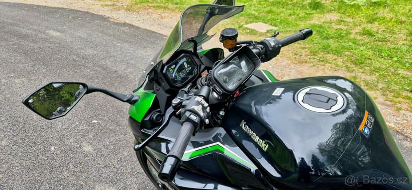 Kawasaki Ninja 1000SX 2023 – 5700 km – Touring kufre – MIVV