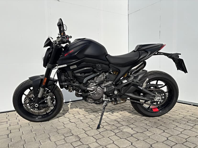 Ducati Monster+, r.v.2022, najeto pouze 896 km, odpočet DPH