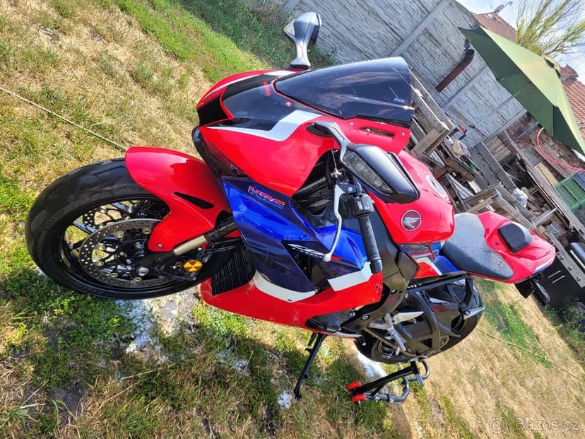 Honda CBR 1000RR-R 10/2021