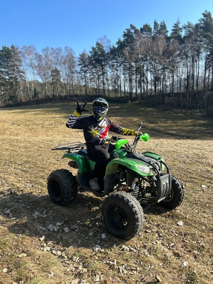 LYDA 250 na papírech