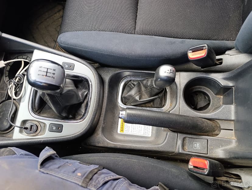 Grand Vitara 4X4 r. 2004 2.0 benzín