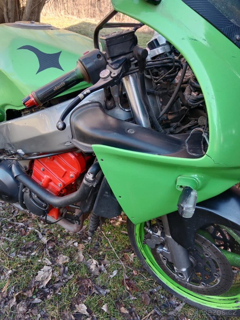 Kawasaki Ninja ZX-6R (ZX600F) – náhradní díly, celek