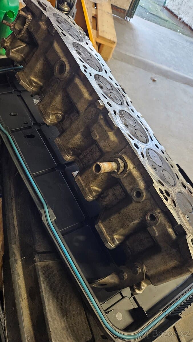 Hlavy válců  RD28T Nissan Patrol