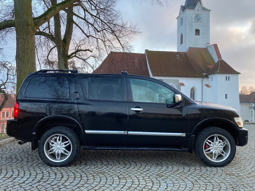 INFINITI QX 56 4x4 V8 Automat LPG