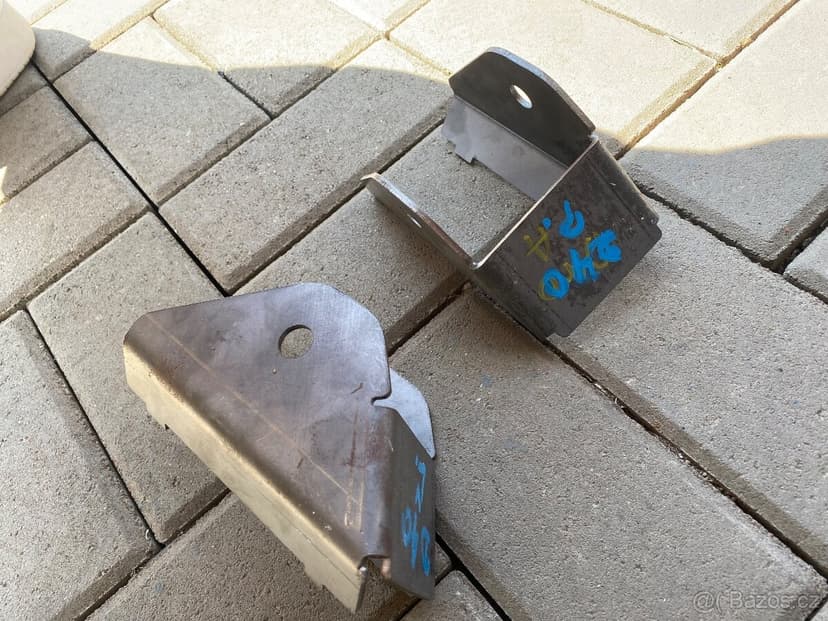 Nissan Navara D40 opravná sada Rámu