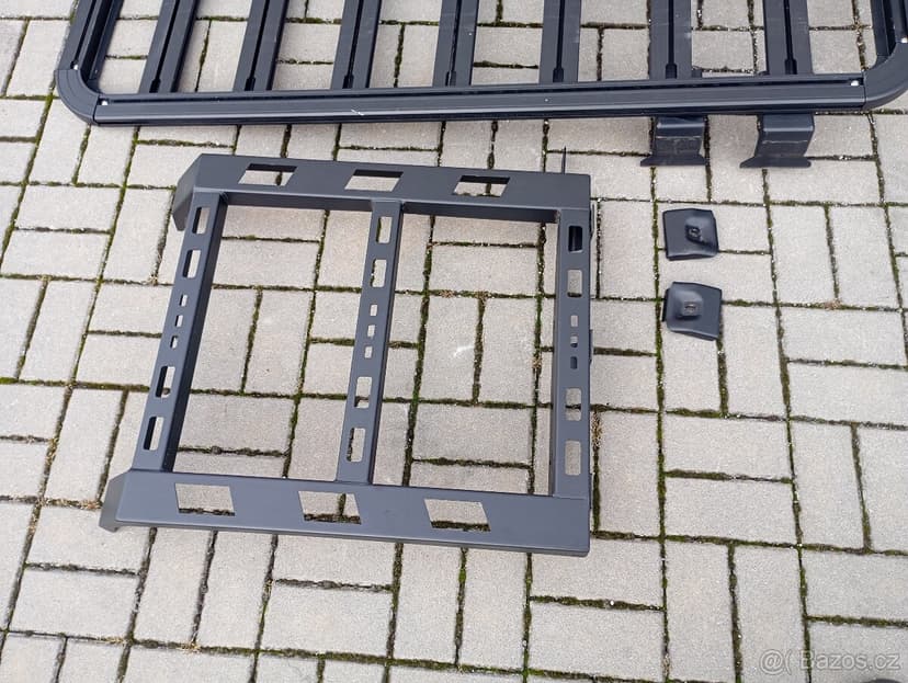 Střešní nosič Jeep Wrangler JK