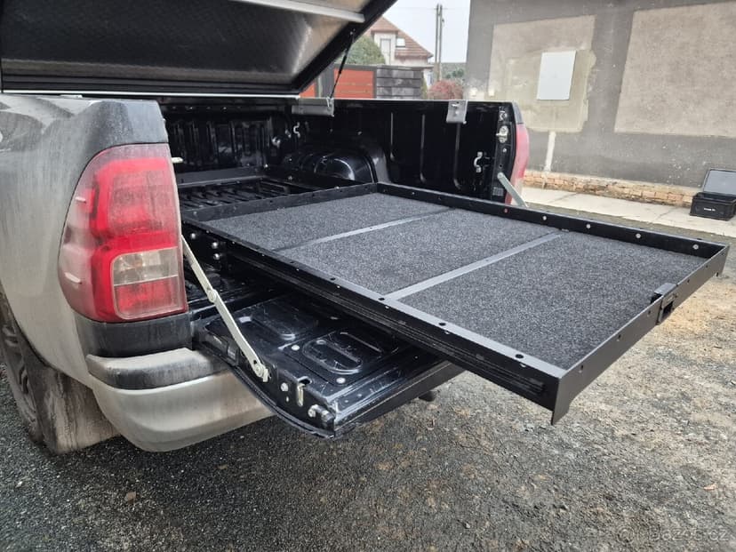 Front Runner Univerzální výsuv pro pick-up