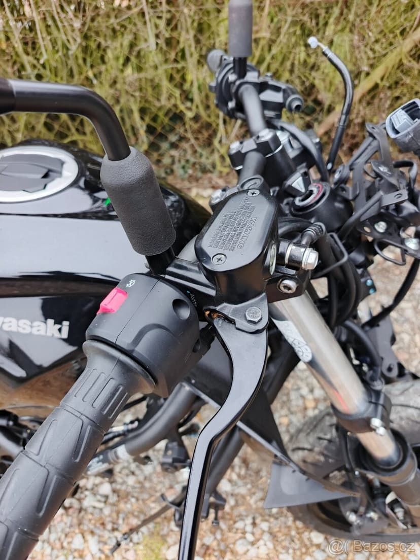 Kawasaki z 400 rok 2022