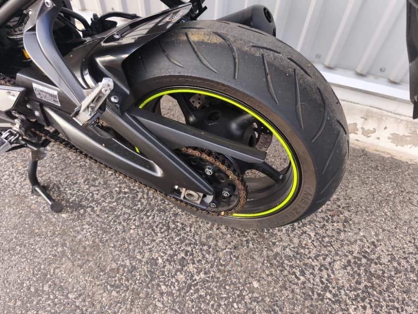 Yamaha FZ 8 S Fazer (2010) nádherný stav, dobrá cena