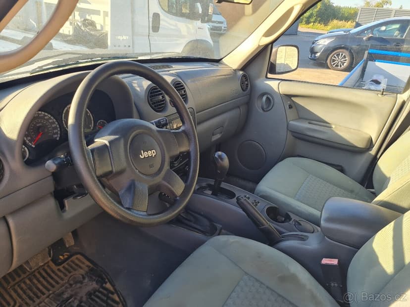 Jeep Cherokee KJ 2.8crdi 120 kw