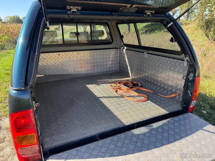 Toyota hilux 2.5 tdi 88kw