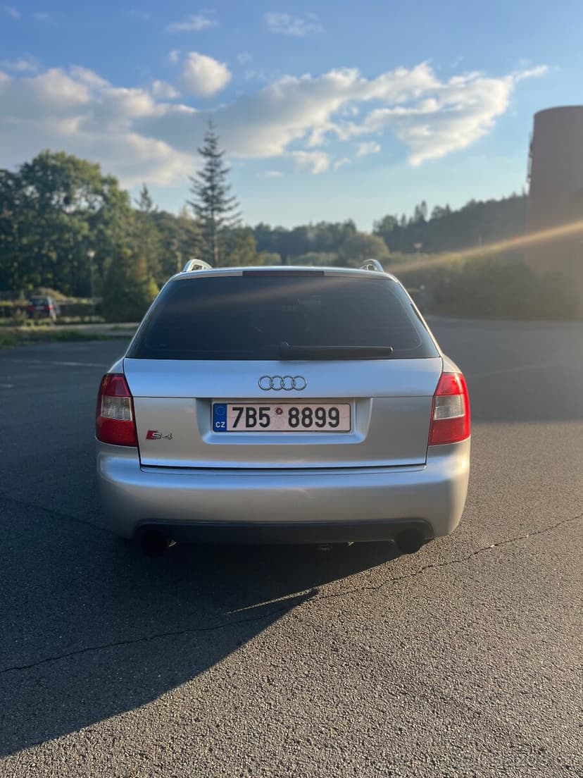 Audi S4 b6 4.2 V8 po Go