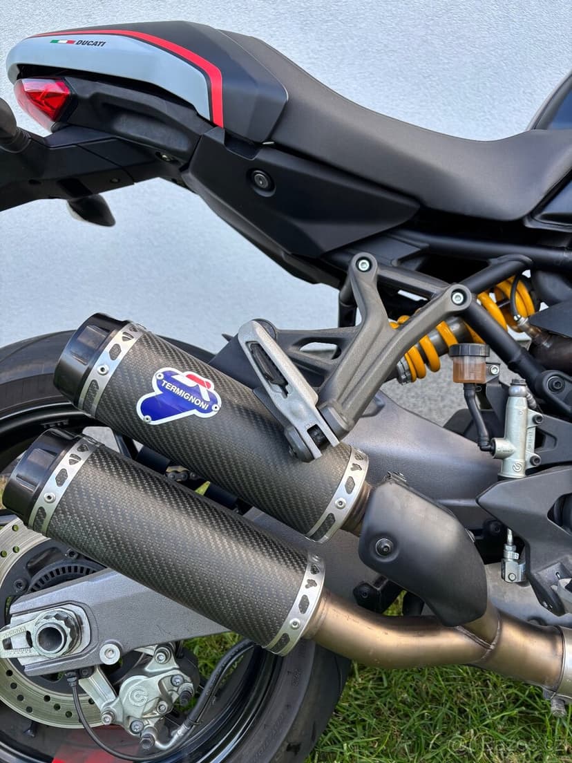 Ducati Monster 821 Stealth