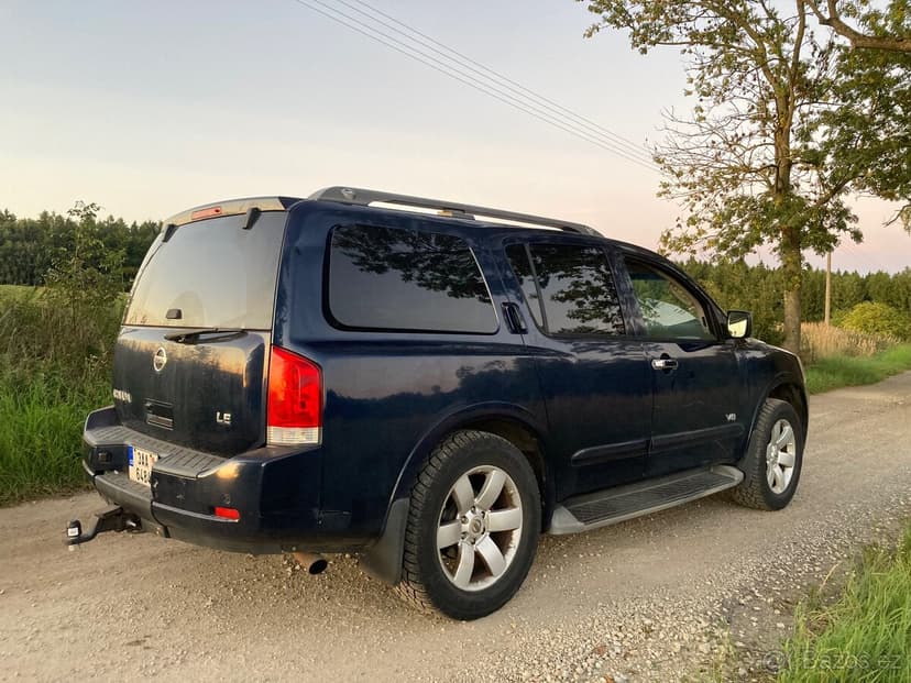 Nissan Armada 5.6 V8/ LPG / 4x4 / 8 míst / tažné 3,5t