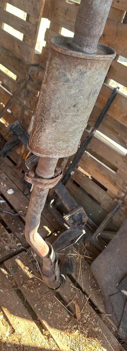 Výfuk Nissan D22 Navara double cab