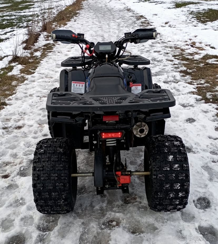 Dětská čtyřkolka Nitro Motors RS8 3G, motor 150 ccm