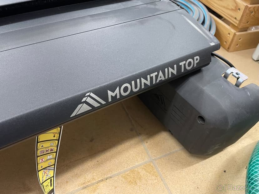 El. Roleta Toyota Hilux  + spoiler GR sport  + příčníky