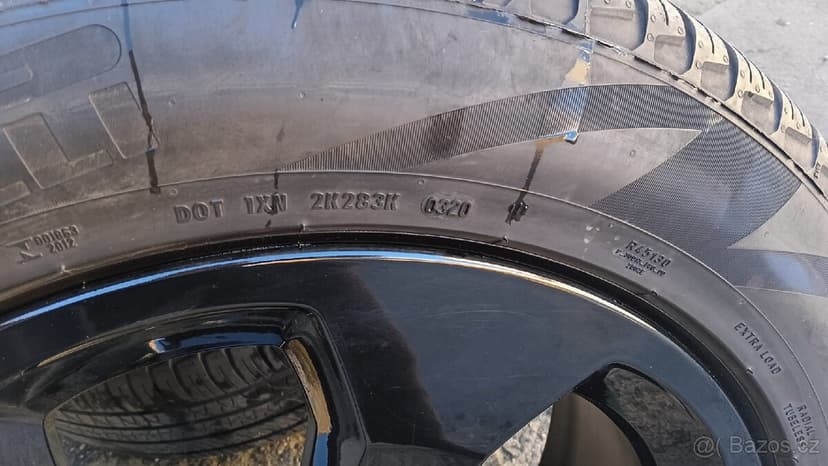 Land Rover Defender R20