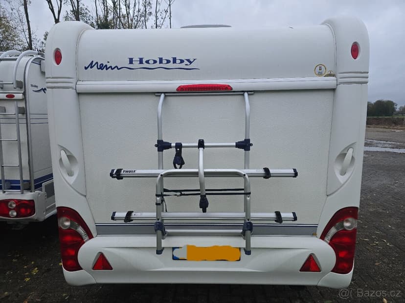 Prodám karavan Hobby 500 kmfe,r.v.2010 + mover + markýza