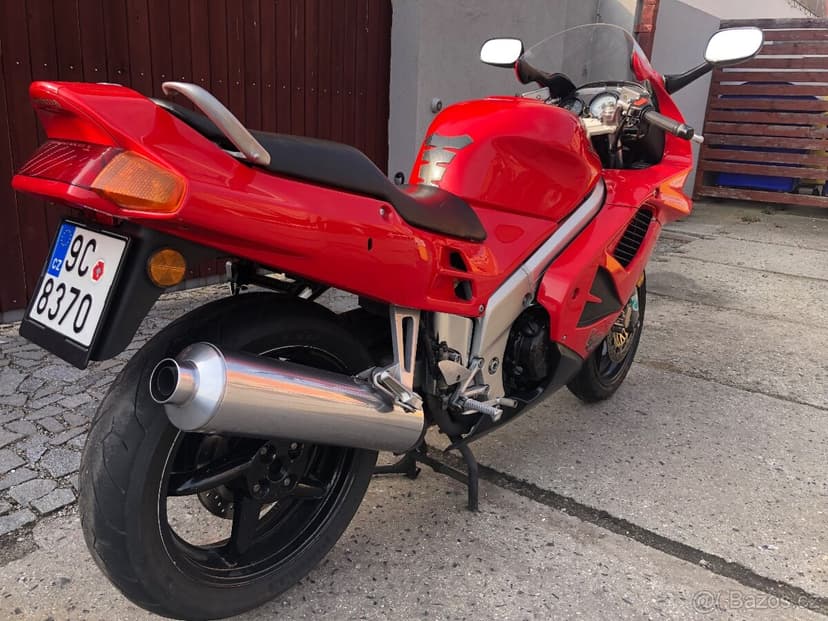 Honda Vfr 750 f