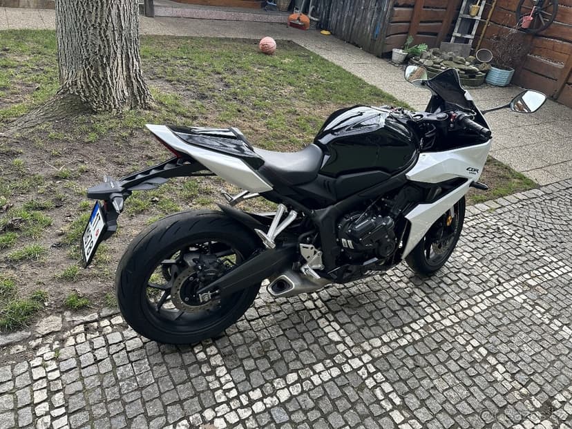 Honda CBR 650R E-Clutch