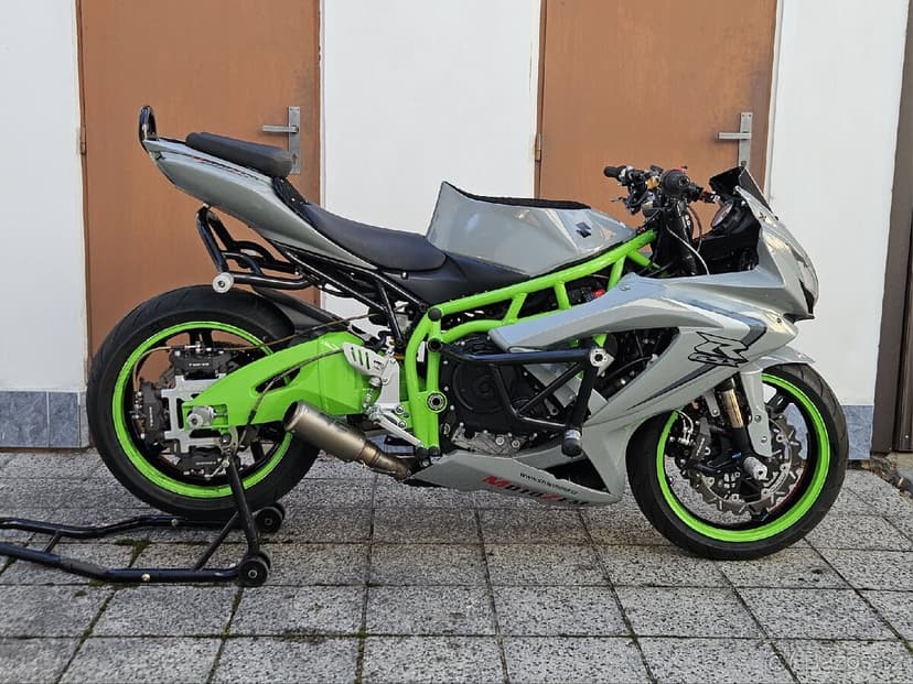 Suzuki GSX-R 750 K7 Stunt