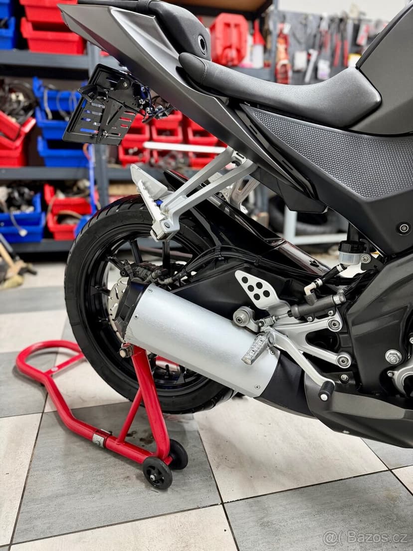 Yamaha YZF-R125 2015 ABS 28000KM TOP STAV ZÁRUKA