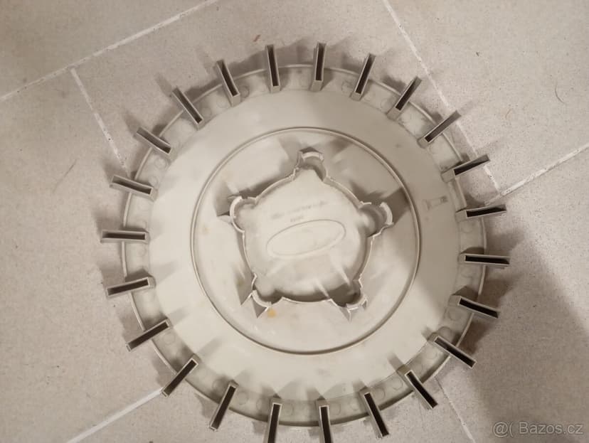 1 poklice, celoplošný kryt kol Ford Scorpio Sierra