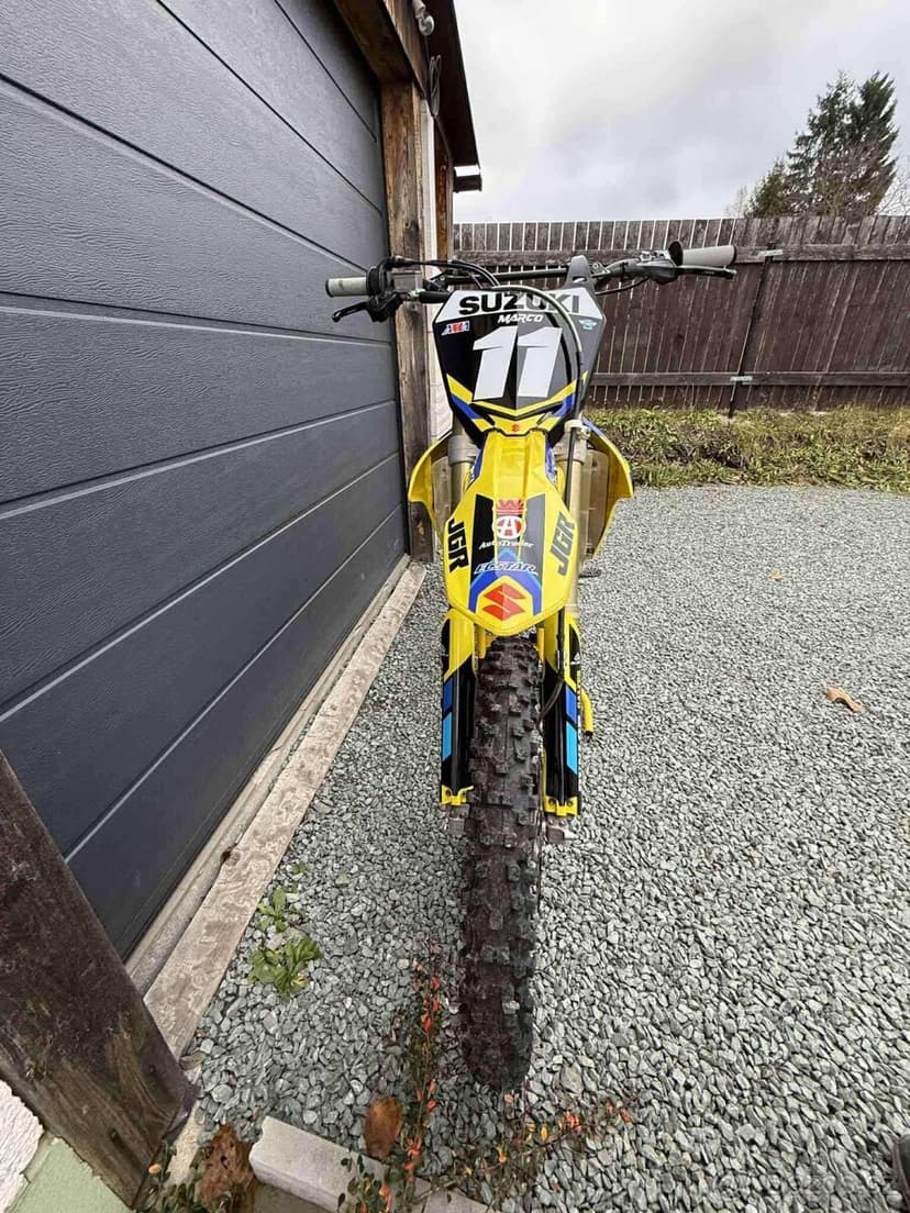Suzuki rmz 250