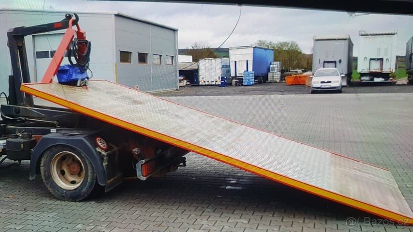 Nosič kontejneru plato