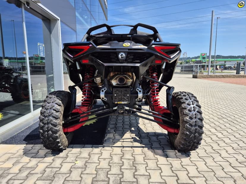 CAN-AM Maverick R MY25 předváděcí, 161km