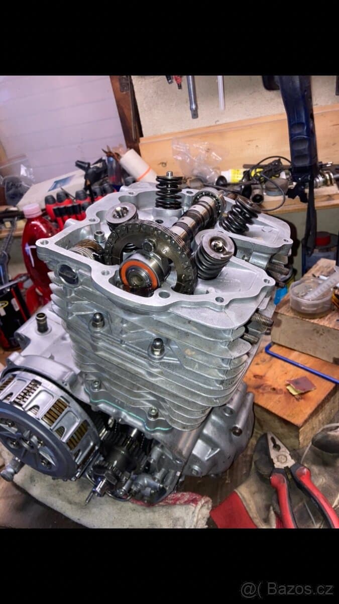 Prodám HONDA XR600R