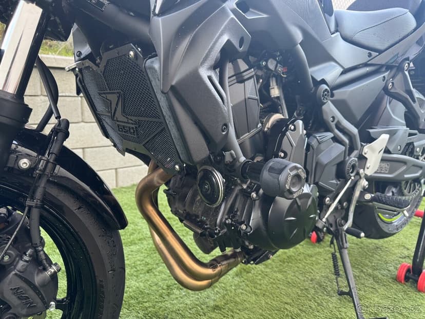 KAWASAKI Z650 2024 arrow vyfuk najeto jen 3 650 KM