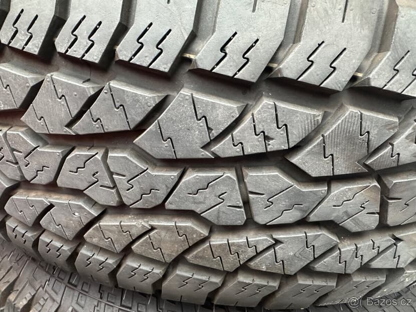 Komplet sada alu + pneu Ford f-150 6x135 R17 pneu 265 70 17