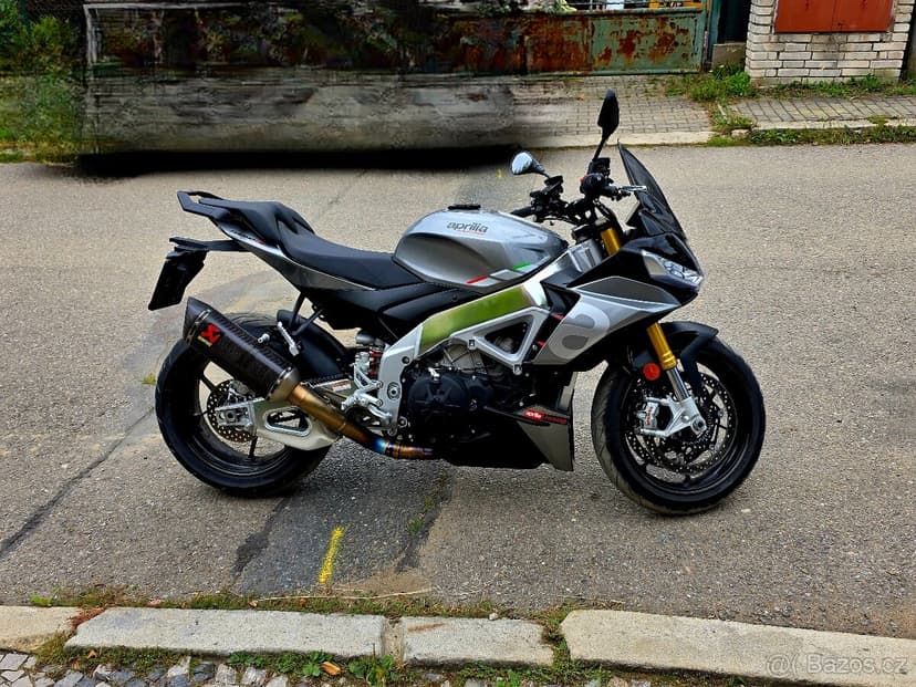 Aprilia Tuono V4 1100RR - ČR, stav nové motorky, Akrapovič