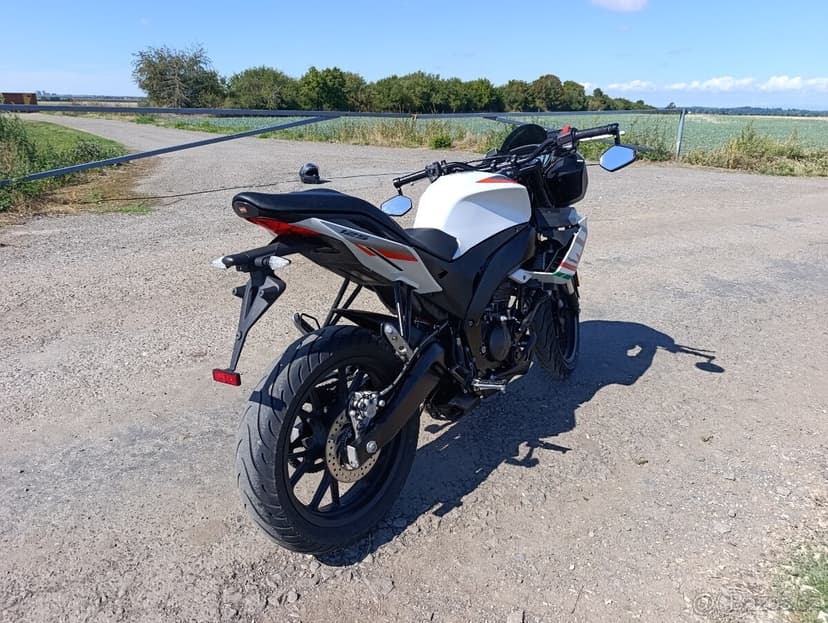 Aprilia Tuono 125