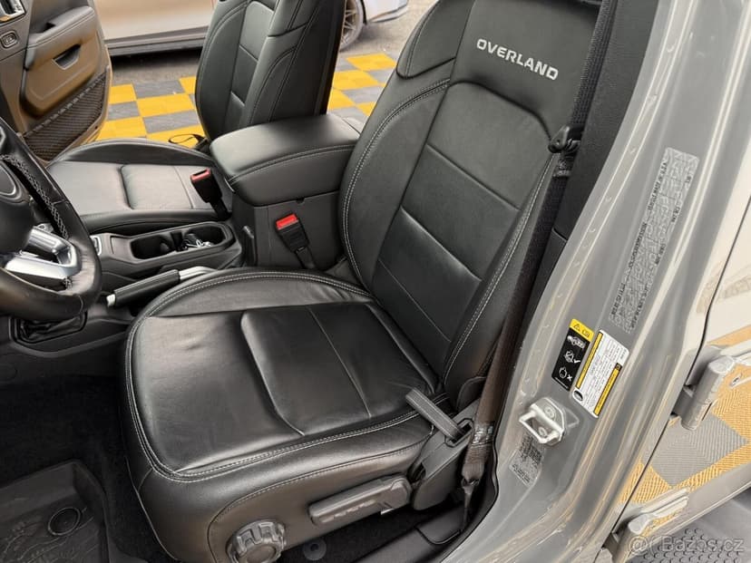 Jeep Wrangler, 200KW AT CZ DPH Overland