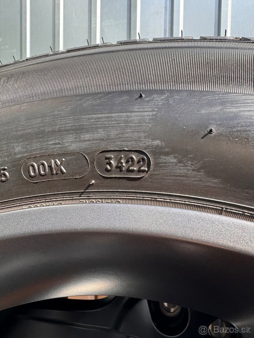 ORIG.LAND ROVER DEFENDER LETNE R20 255/60/20 NOVE