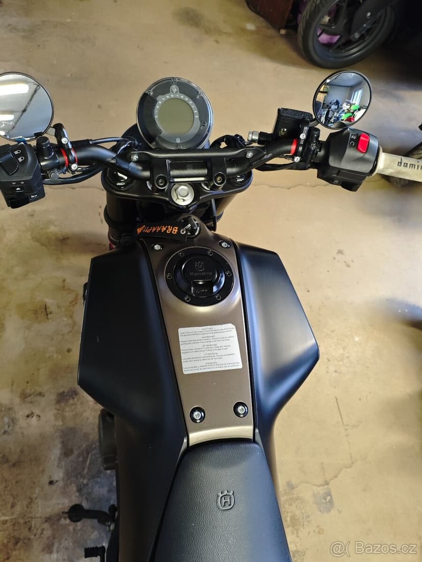 Husqvarna 401 Svartpilen