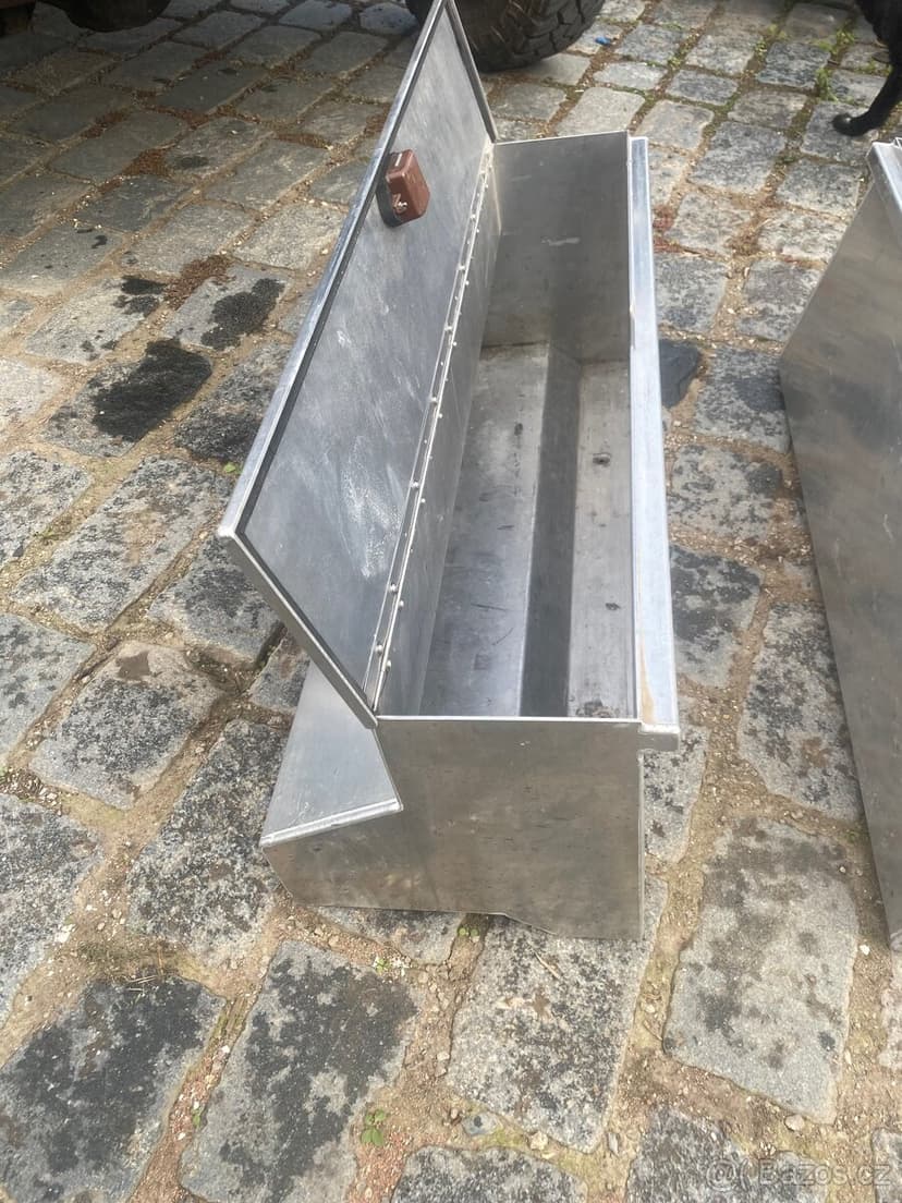 Boxy do kufru Defender 110 2007-2016