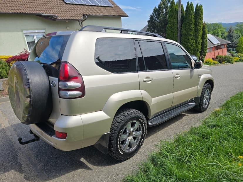 Toyota Land Cruiser 120 (J12) 3.0 D-4D 127 kW