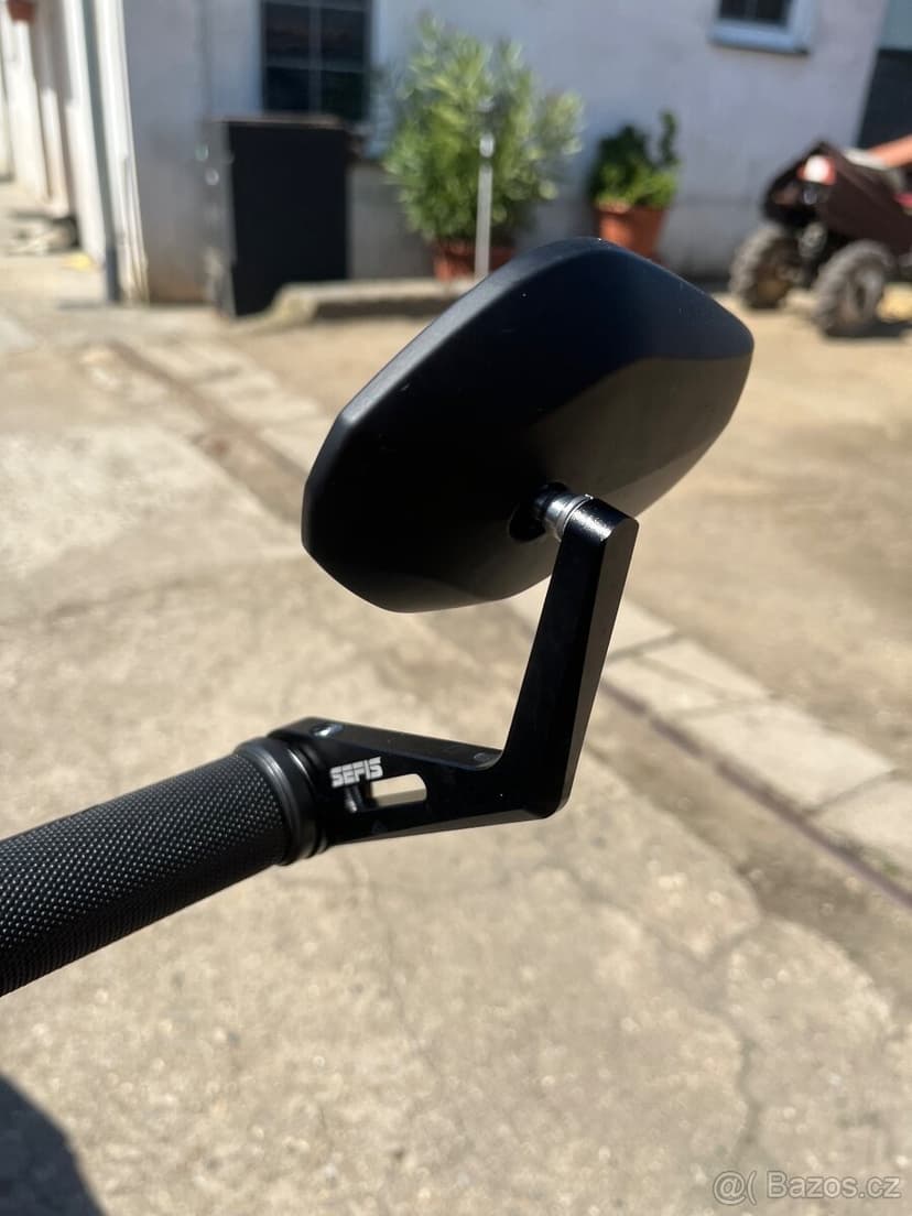 Husqvarna svartpilen 125