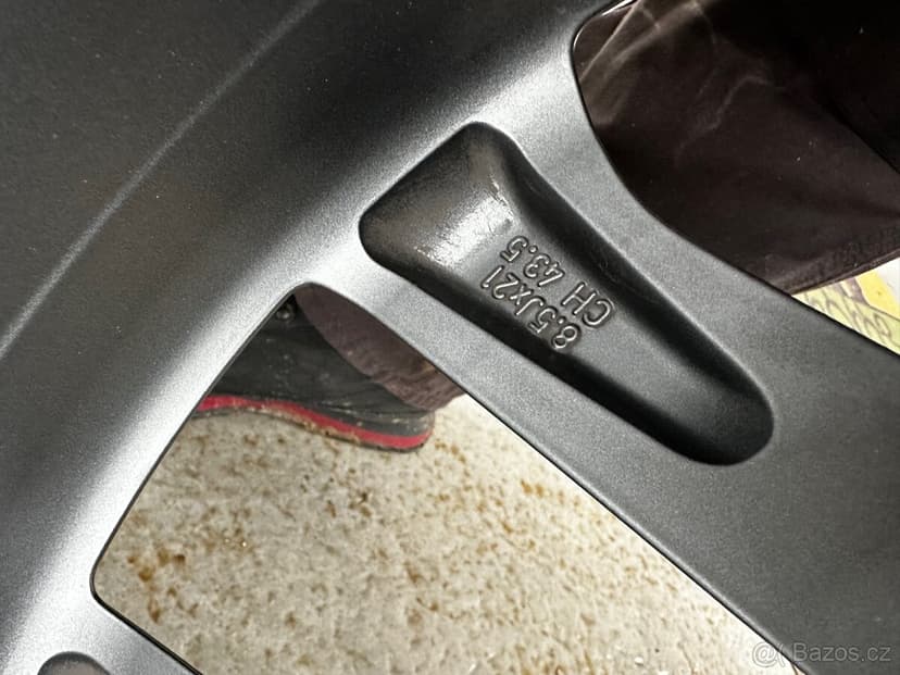 Alu kola 5x120 r21 s pneu