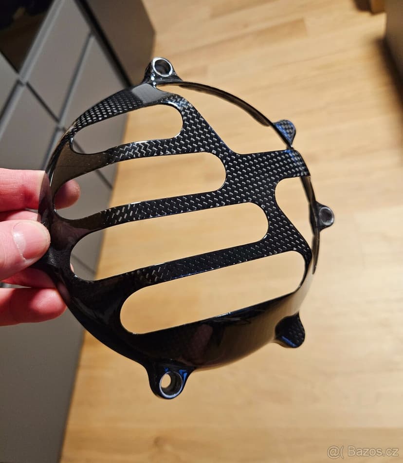 Karbon kryt na suchou spojku Ducati 900 750 800 1000ds
