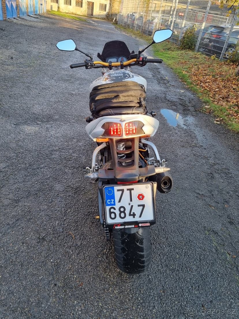 Yamaha Fz1 N. Rok 2007, 110kw, najeto 53000km. 3x klíč