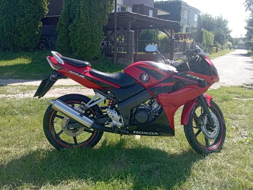 HONDA CBR 125R